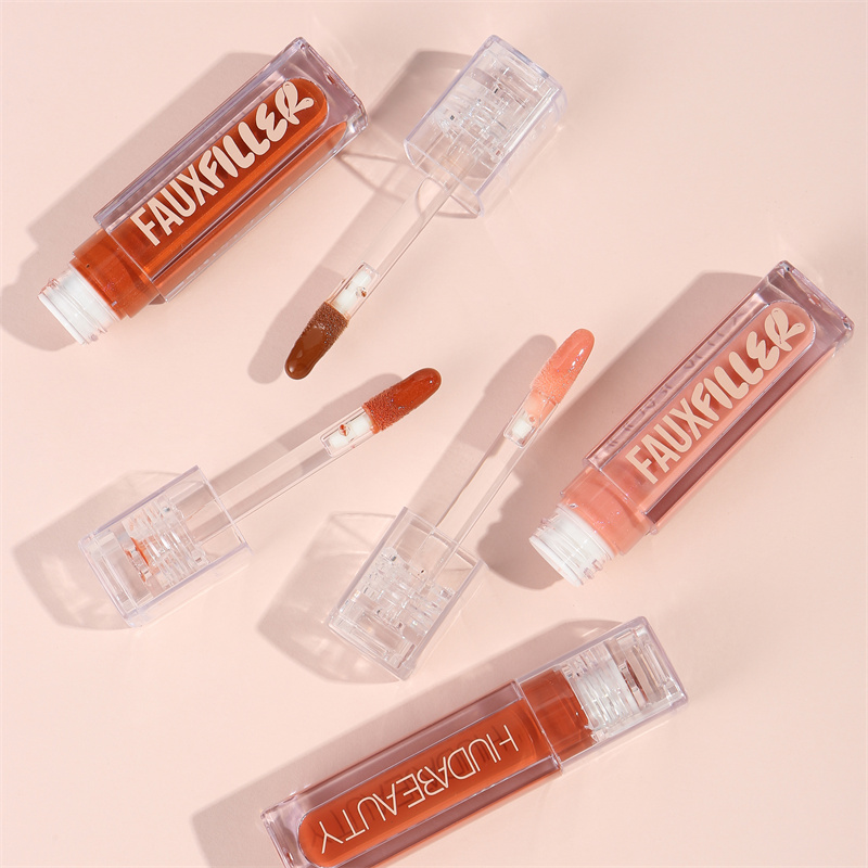 Huda Beauty Faux Filler Błyszc – Huda Beauty Makeup Bag recenzja i cena
