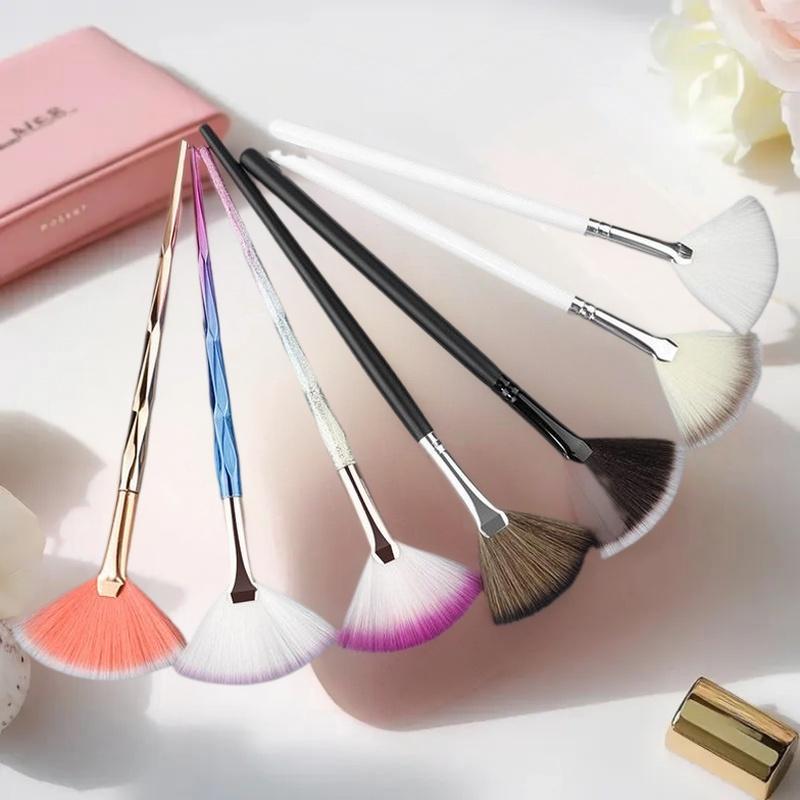 Duży płaski pędzel do rozświet – Beauty Queen Makeup recenzja i cena