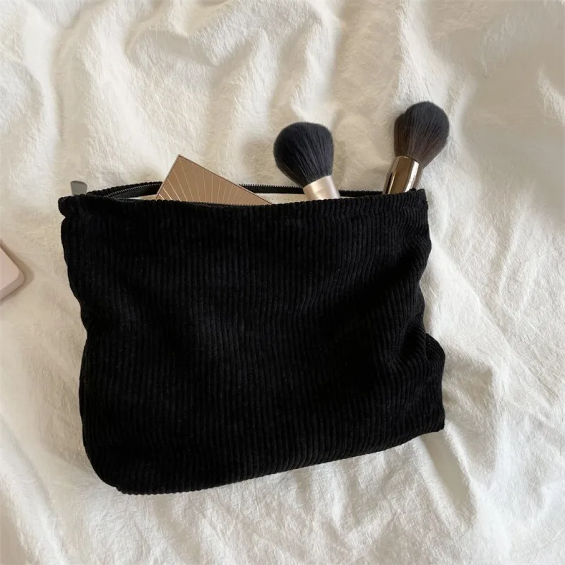 Kosmetyczka podróżna z sztruks – Beauty Bag Makeup recenzja i cena