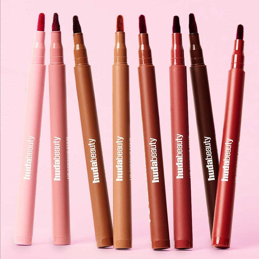Aksamitny brązowy konturówka d – Huda Beauty Makeup Bag recenzja i cena